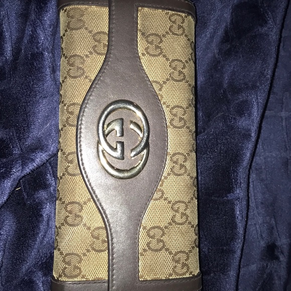 Authentic Gucci wallet main image 2